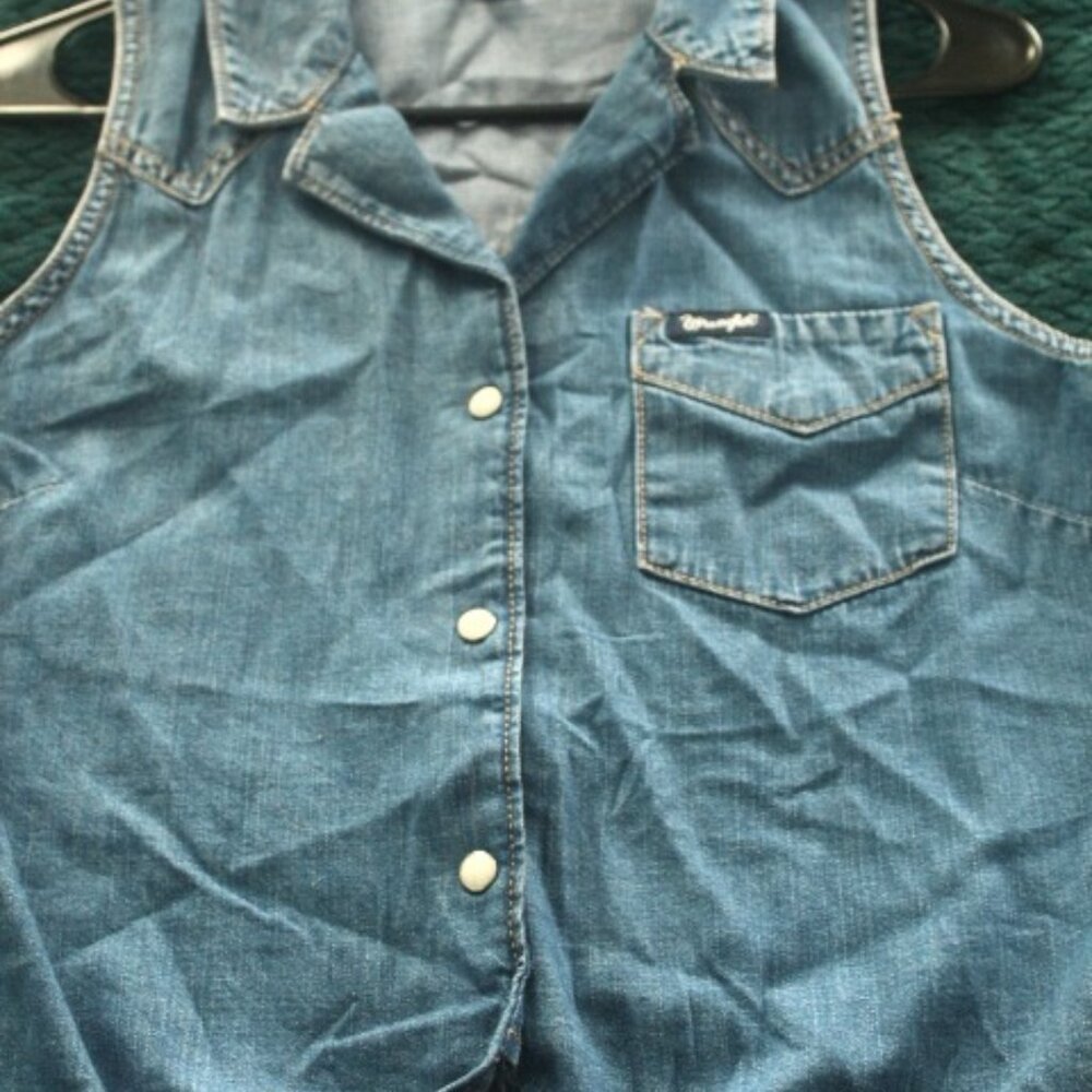 Wrangler Retro button up vest/top